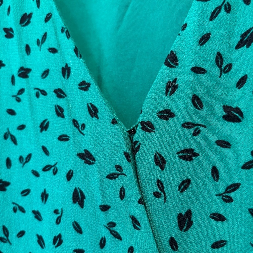 Ever New Emerald Green Long Sleeve Wrap Midi Dress - Picture 7 of 12
